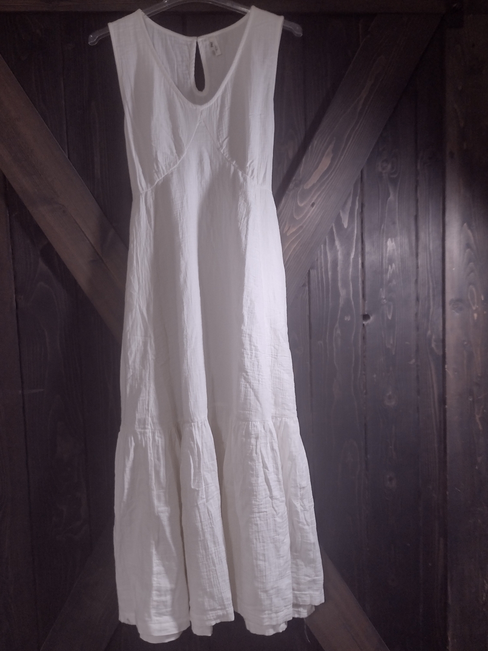 Women’s White Sleeveless Maxi Dress with Tiered Skirt